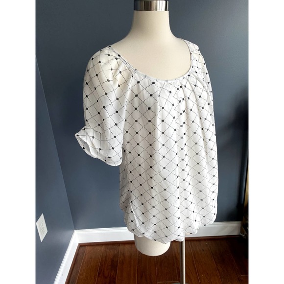 White and black chiffon blouse - Picture 2 of 6